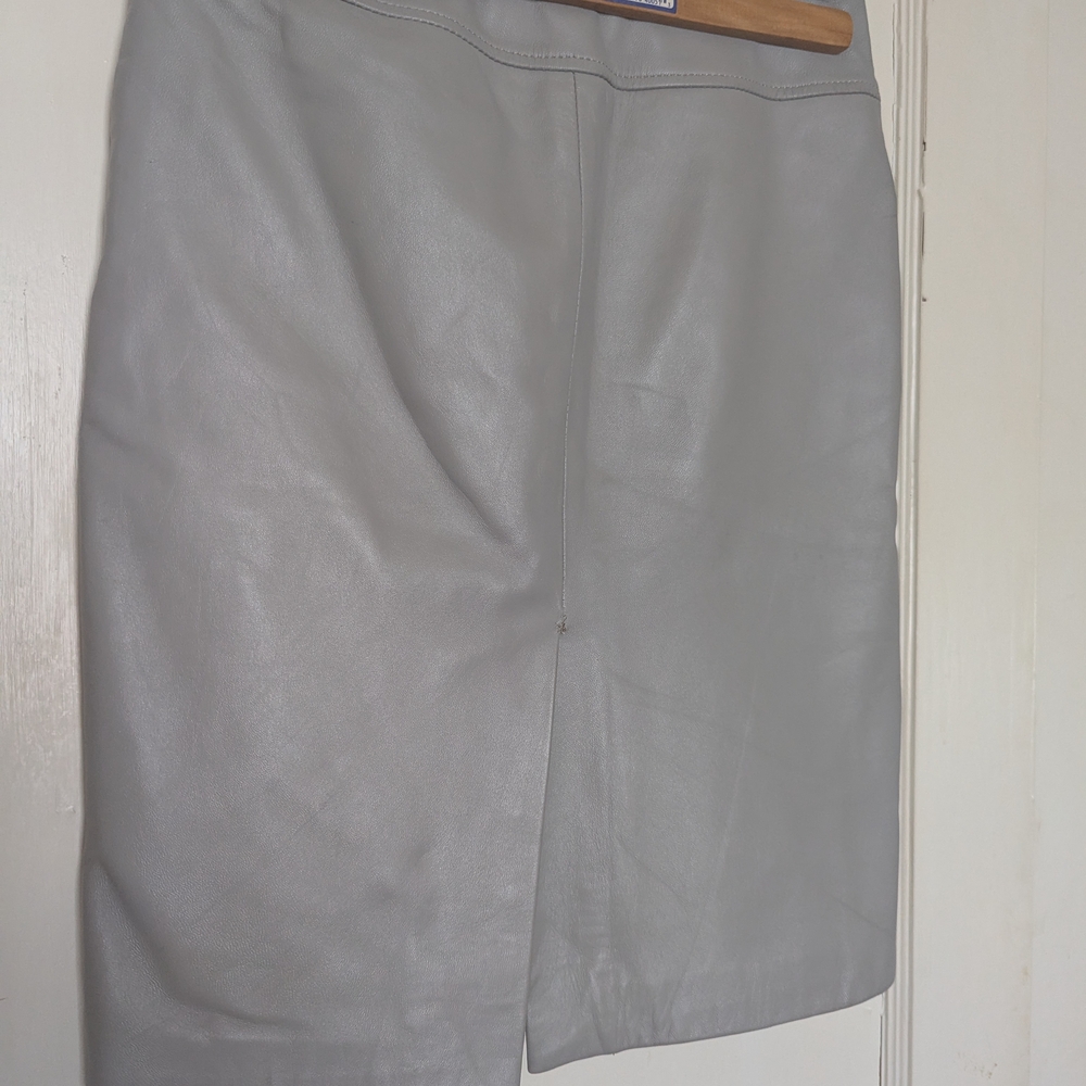 Club Monaco Genuine Leather Women's Gray Pencil Skirt